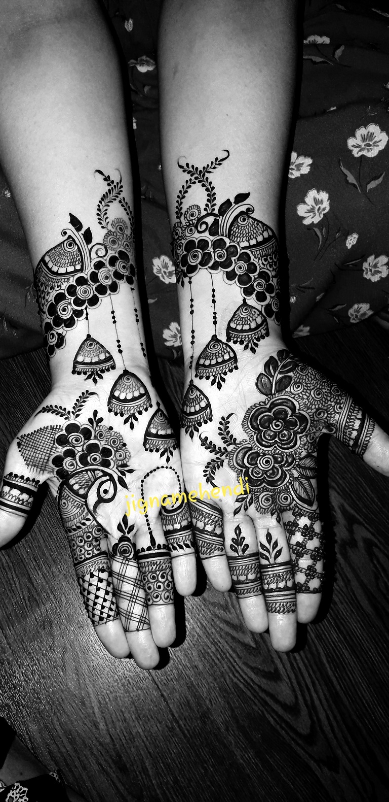 Henna Design | Mehndi Design | Professional Henna Tattoo in Dubai